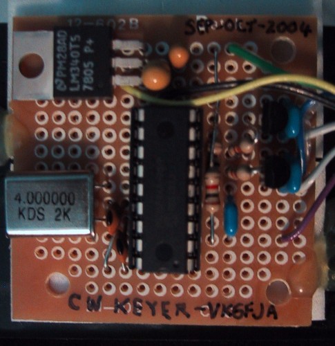 beacon-pcb.jpg (63305
                        bytes)