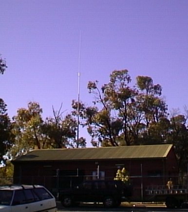 antenna1.jpg (8375 bytes)